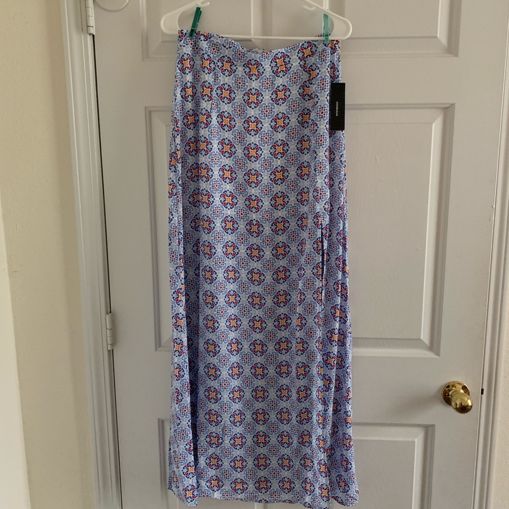 Lulus maxi skirt